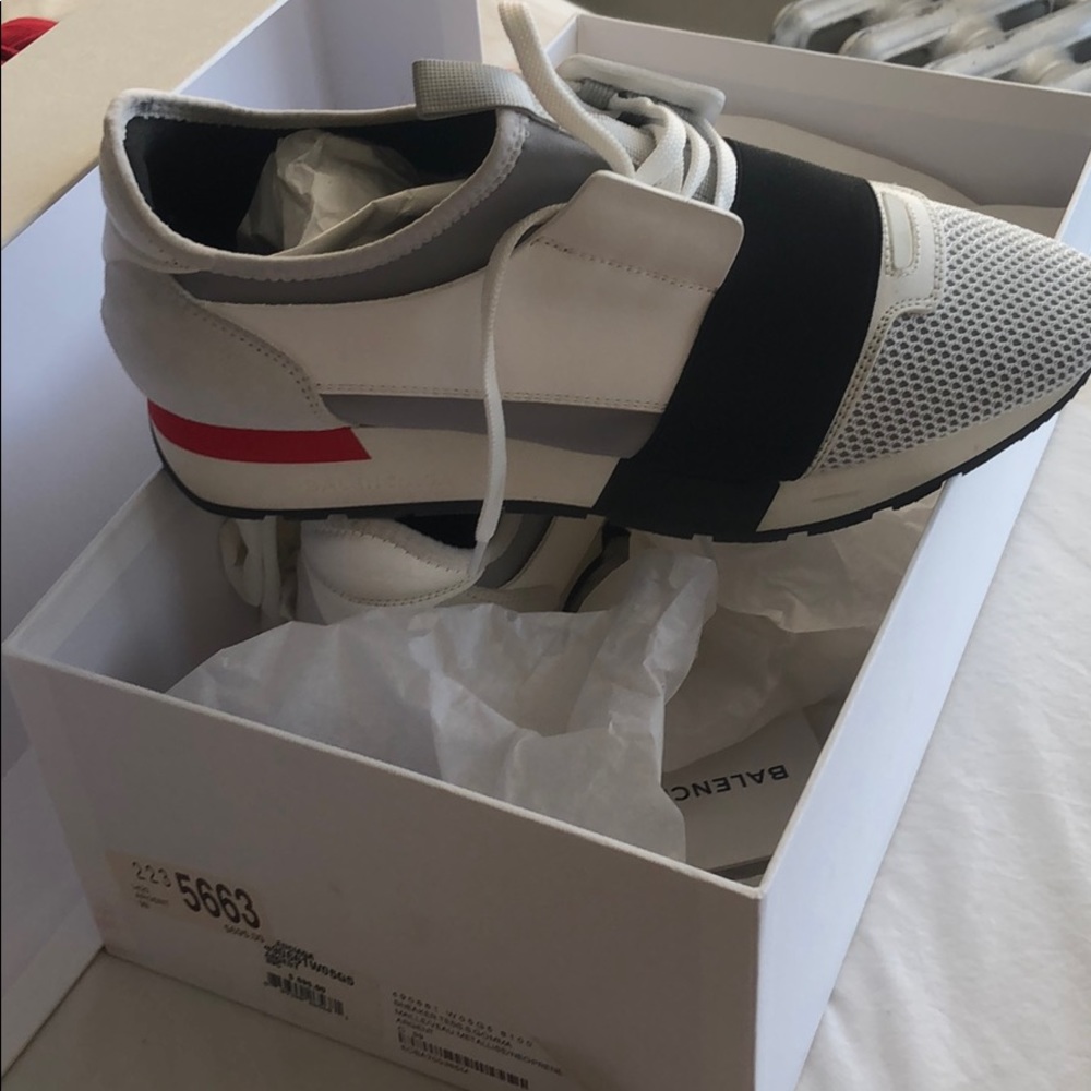 COPY - Balenciaga race runner